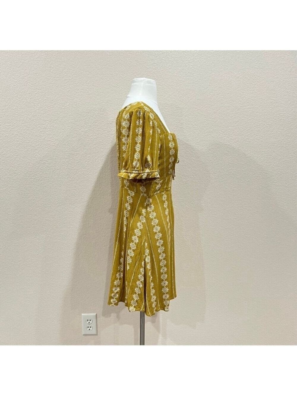 Hem & Thread Mustard Geometric Floral Boho Mini Dress Large - Picture 4 of 11
